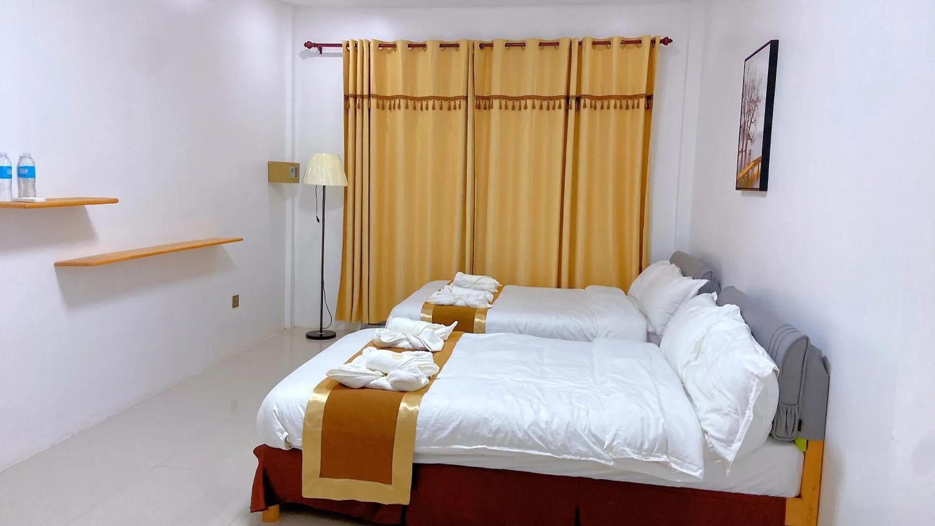 Green Mango Resort Danao  Hotel